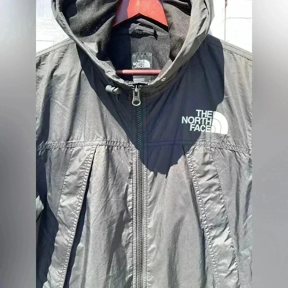 The North Face Men’s Size Small Black Hydrenaline Wind Jacket Good Condition